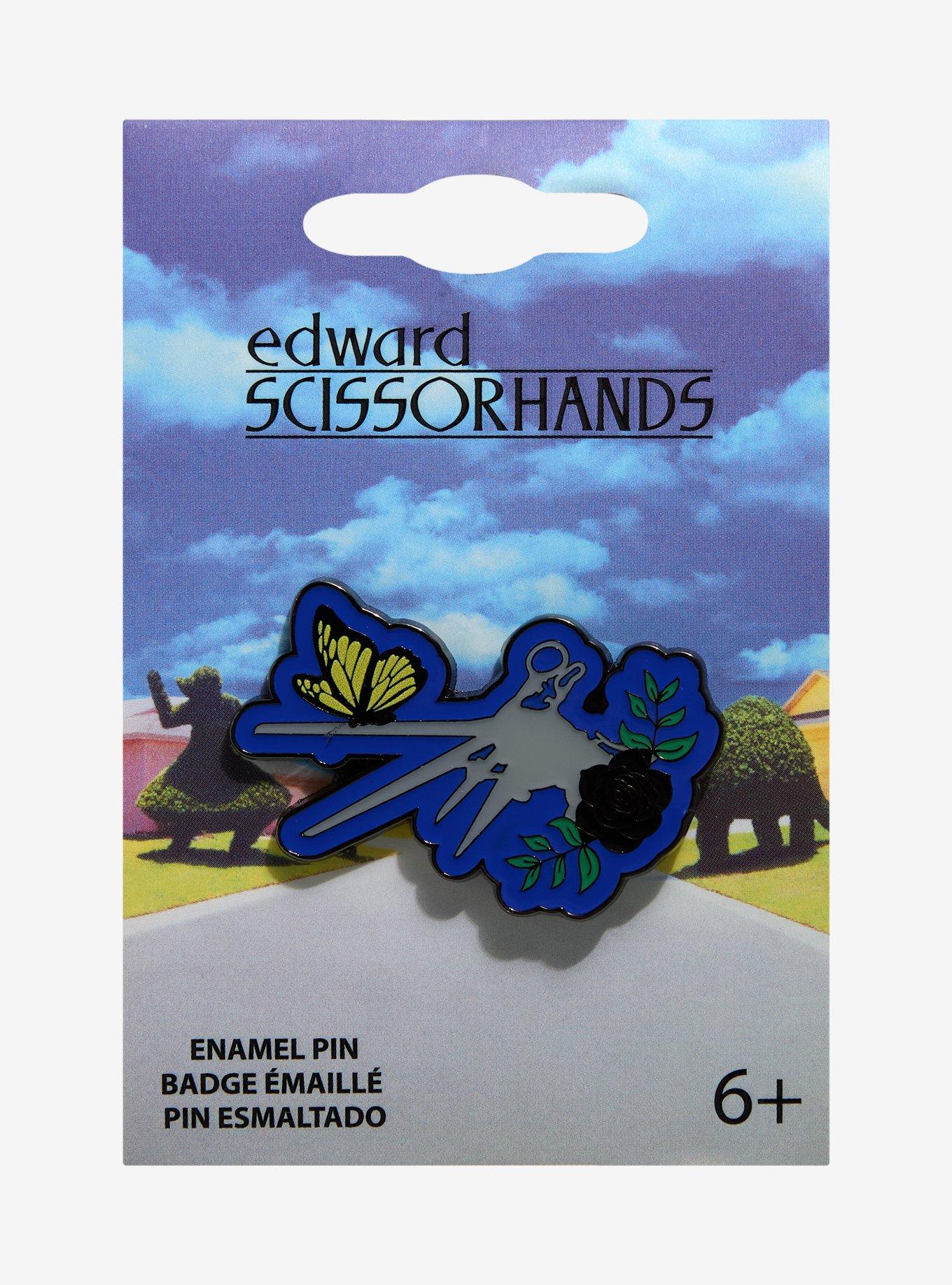 Pin esmaltado mariposa Edward Scissorhands