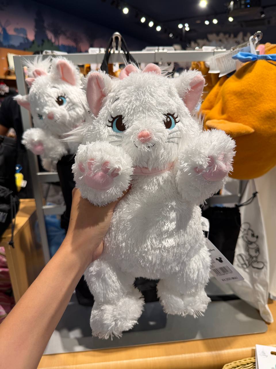 Peluche Marie Blanca con Patitas Rosadas