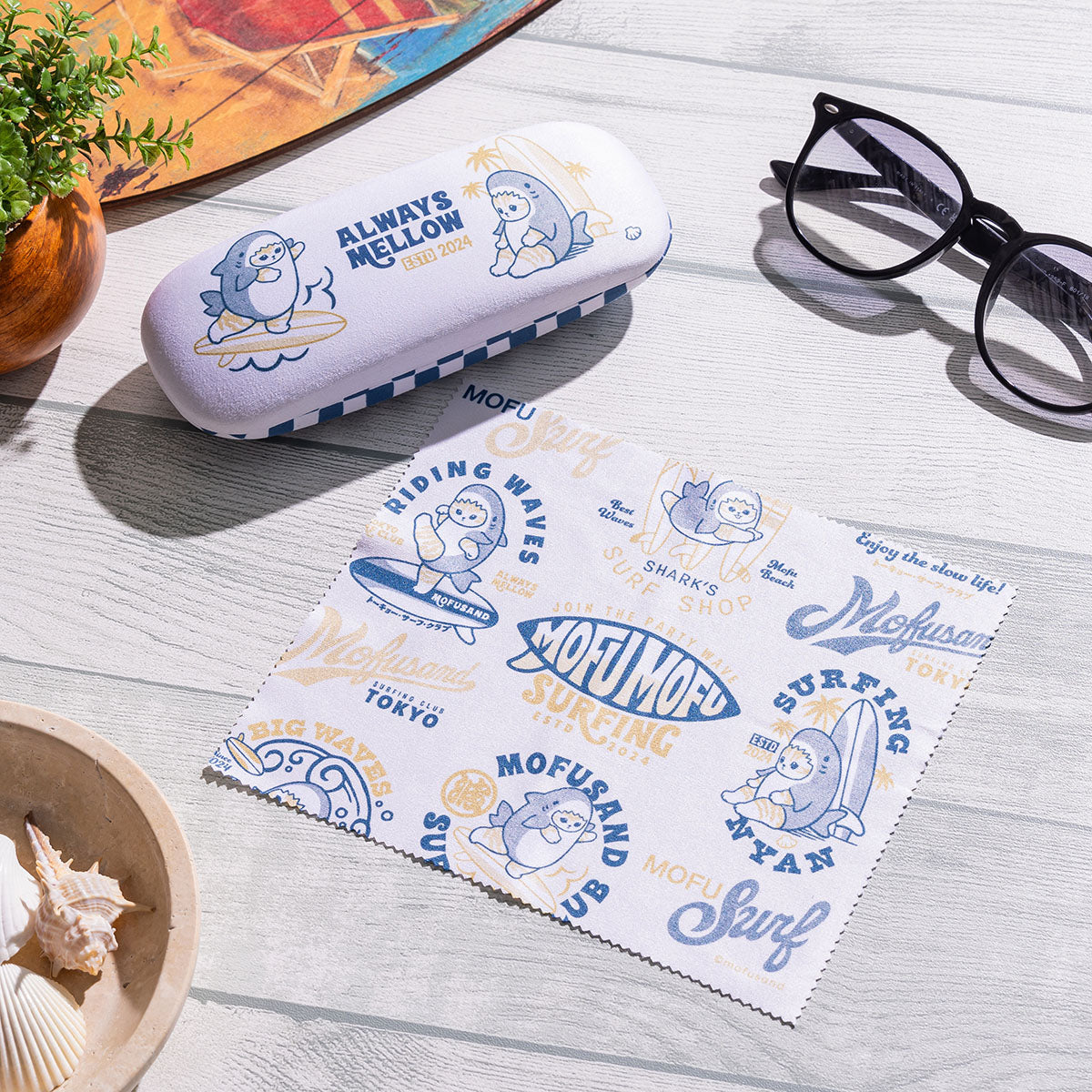Estuche para lentes mofusand BOARD SHARK con paño