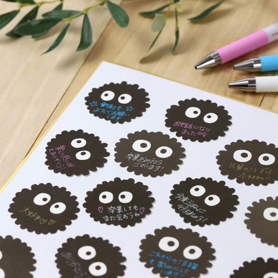Mi vecino Totoro: stickers de duendes del polvo
