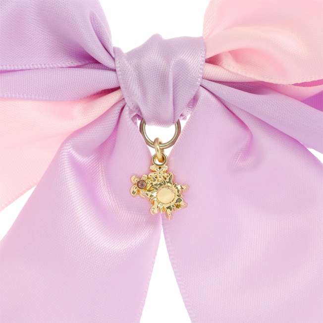 Colet con cinta de Rapunzel