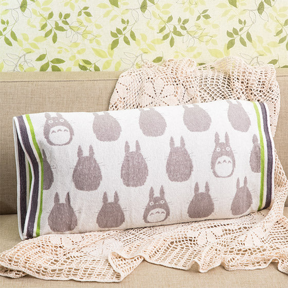 Cubrealmohada de toalla Mi vecino Totoro - Adulto