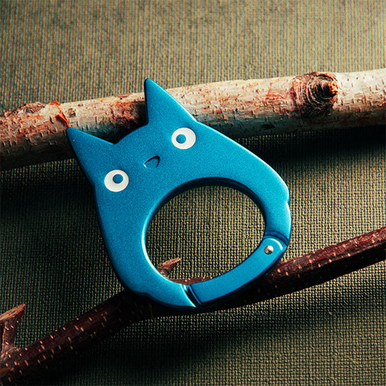 Carabinero con Rostro de Totoro