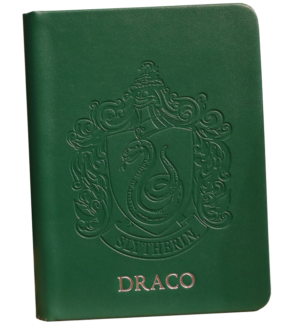 Cuaderno Slytherin con emblema en relieve