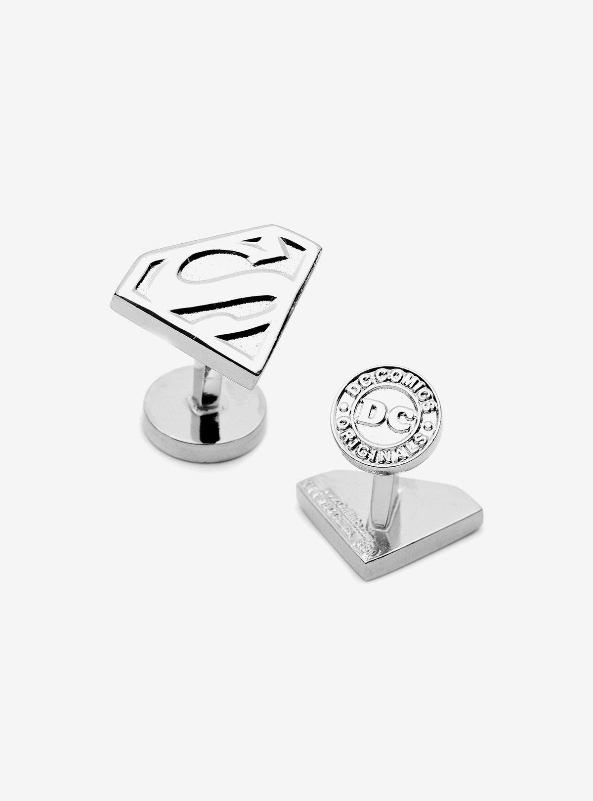 Gemelos con escudo plateado de Superman