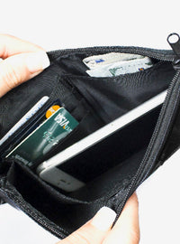 Billetera clutch con cierre Supernatural: Sam y Dean