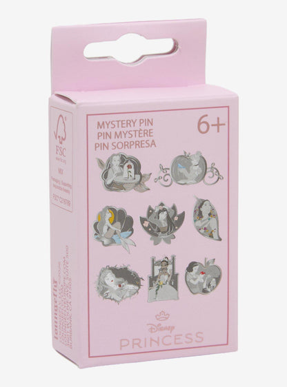 Pin esmaltado Blind Box Disney Princesses en escala de grises