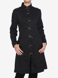 Chaqueta negra estilo camisa de fuerza