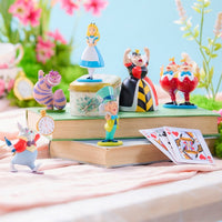 Set de figuras de Alicia en el País de las Maravillas