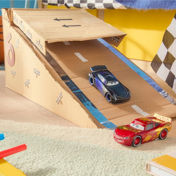 Pack doble de autos metálicos Lightning McQueen y Jackson Storm
