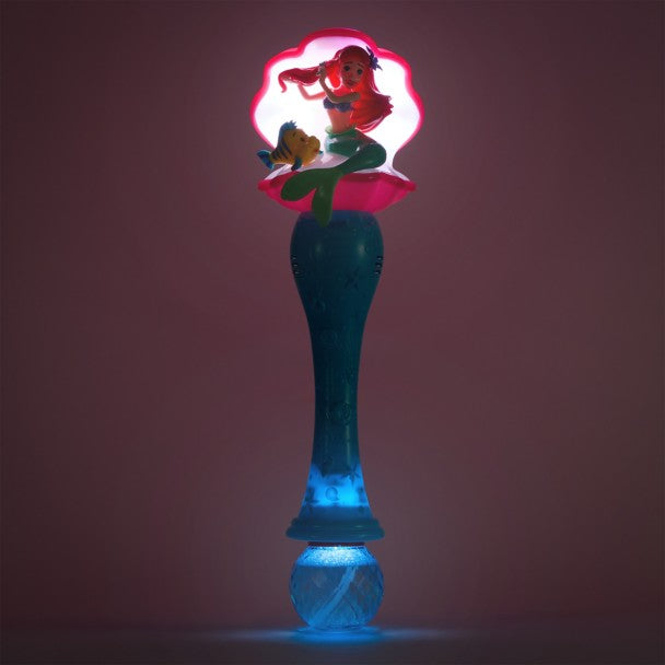 Varita de burbujas con luces y sonidos de Ariel y Flounder