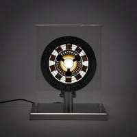 Reactor Arc Mark I de Iron Man con luces