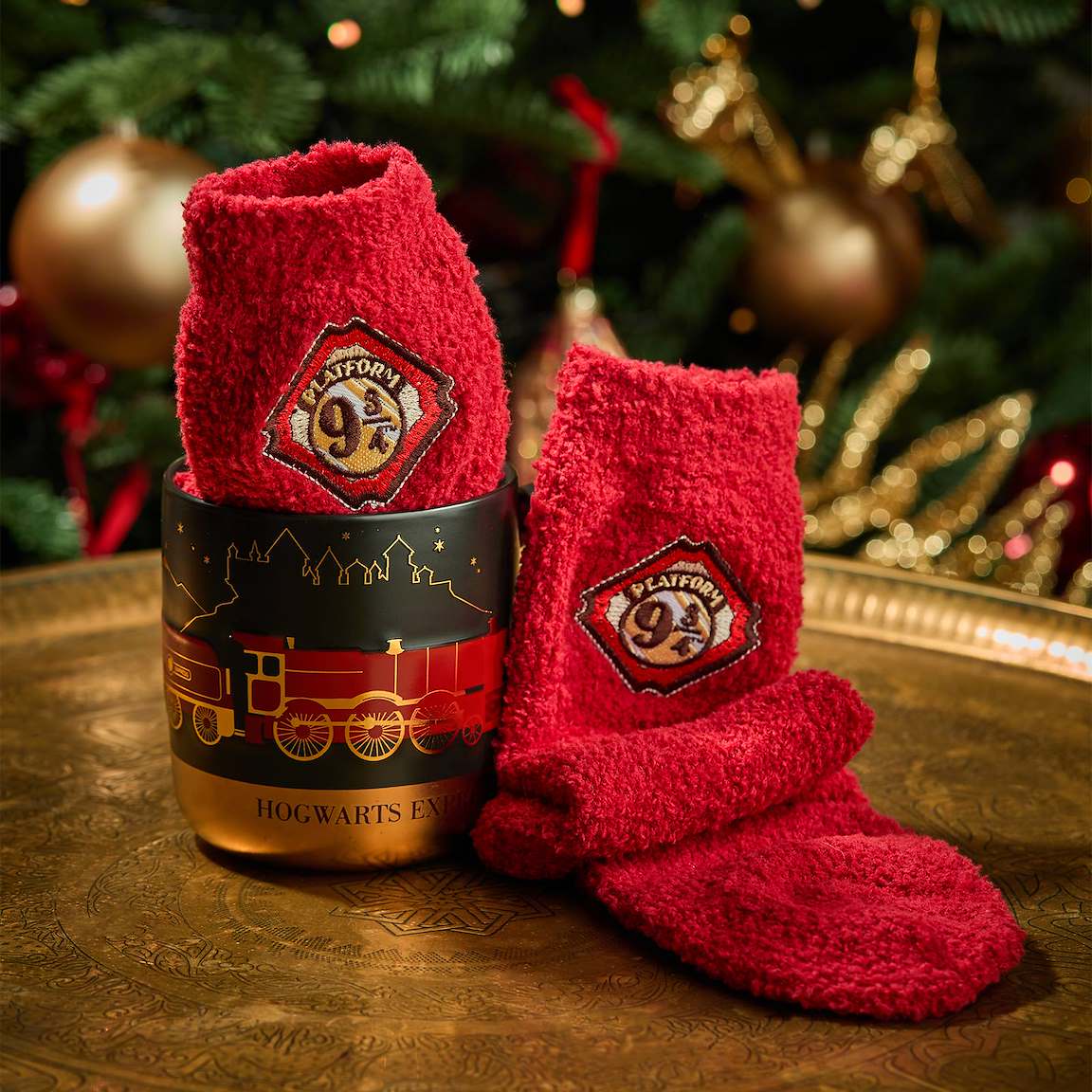 Set de regalo Hogwarts Express con taza y calcetines