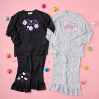 Pijama Chiikawa de demonios, gris carbón