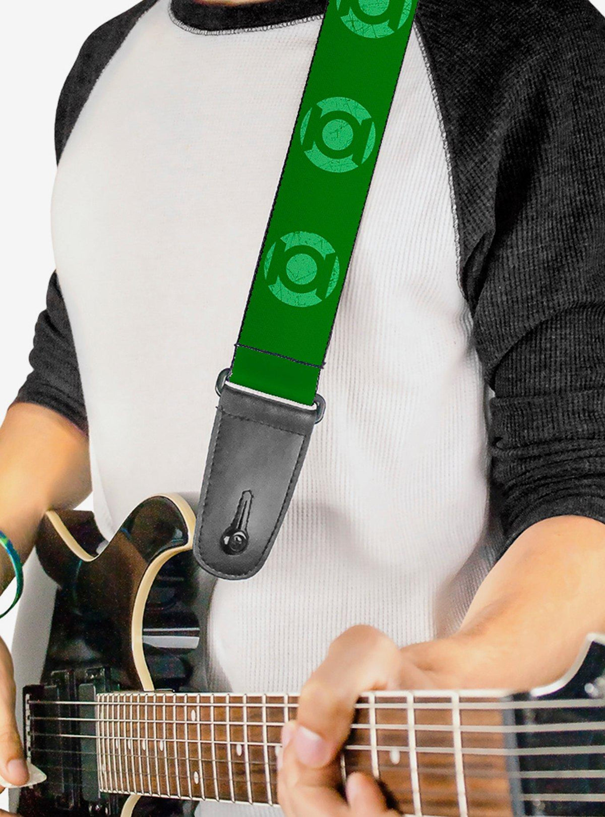 Correa de guitarra Liga de la Justicia, efecto desgastado