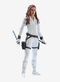 Figura Black Widow con traje de nieve escala 1:6