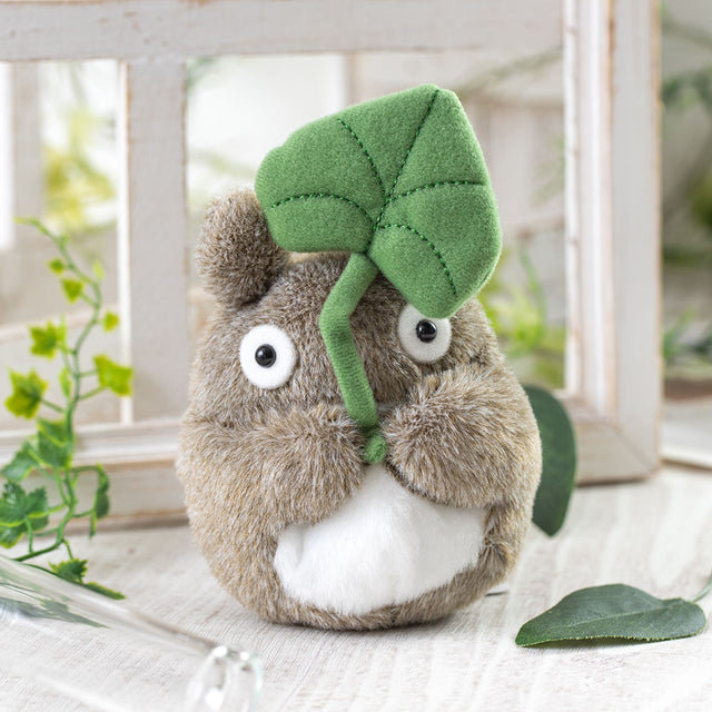 My Neighbor Totoro: Peluche Gran Totoro con hoja