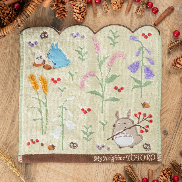 Toalla mini My Neighbor Totoro «Un momento de otoño»