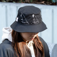 Gorro bucket El viaje de Chihiro x NEW ERA M/L