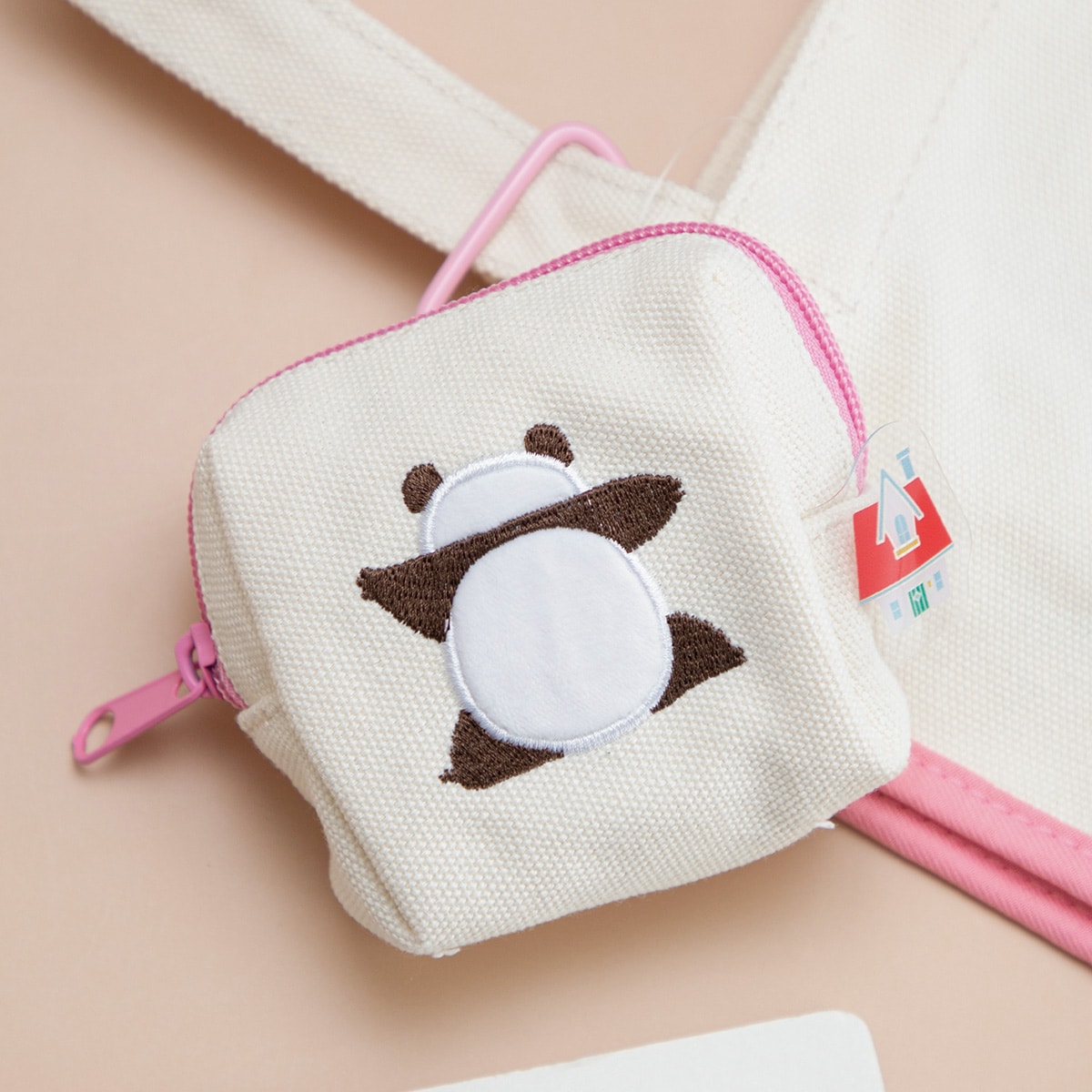 ¡Panda! Go, Panda!: estuche rosado con mosquetón