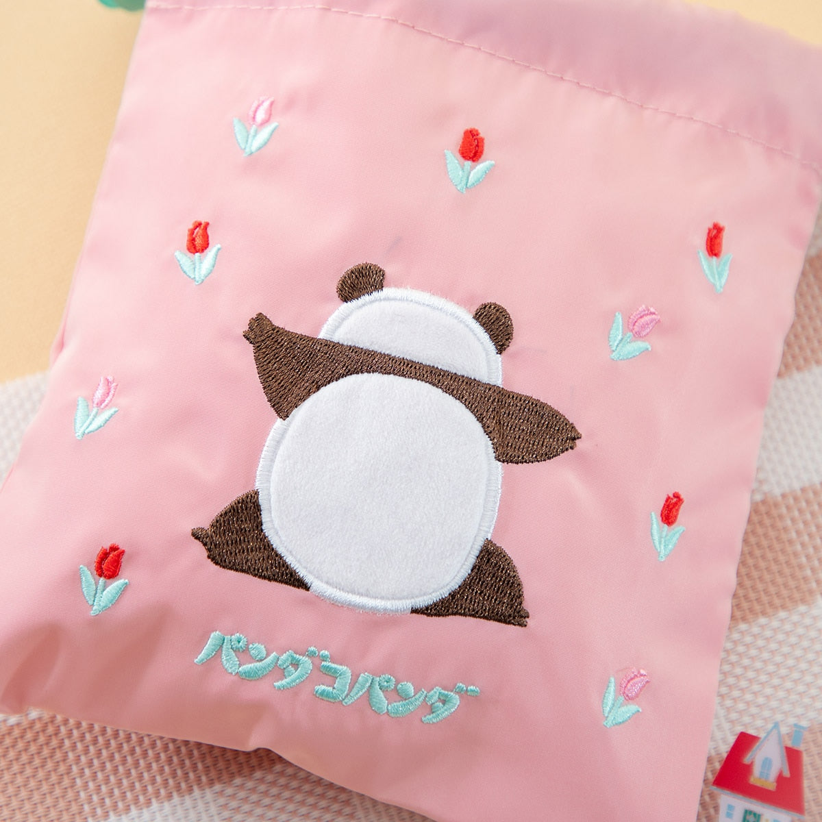 ¡Panda! Go, Panda! Bolsa bordada rosada con cordón