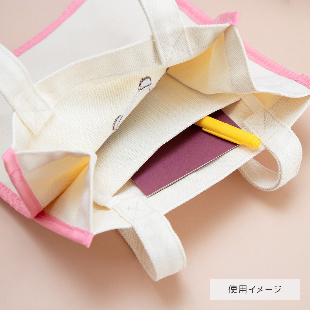 Panda! Go, Panda! Mini bolso bordado rosado