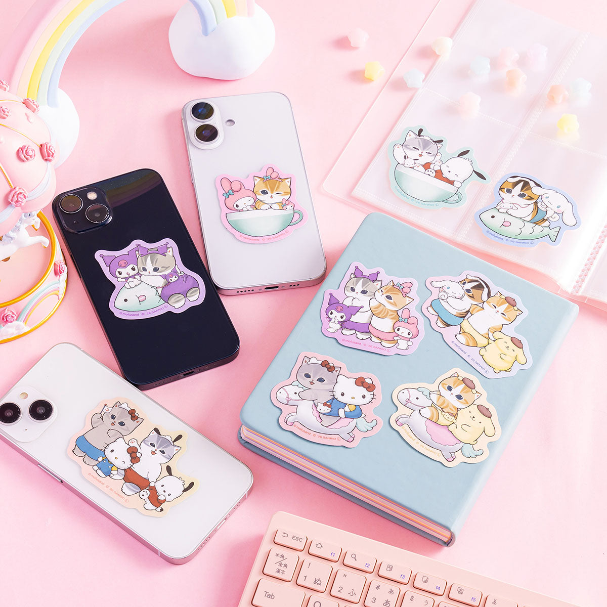 Sticker mofusand y personajes de Sanrio: paseo