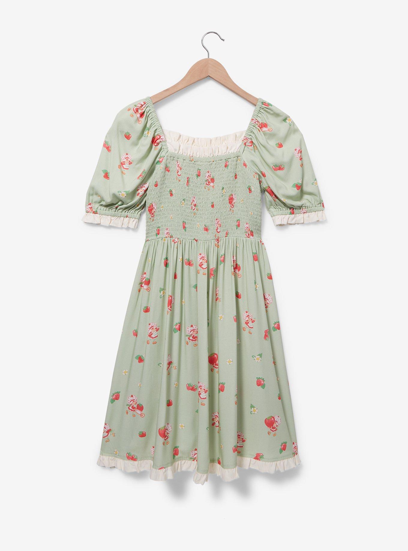 Vestido smock plus size con estampado de Strawberry Shortcake