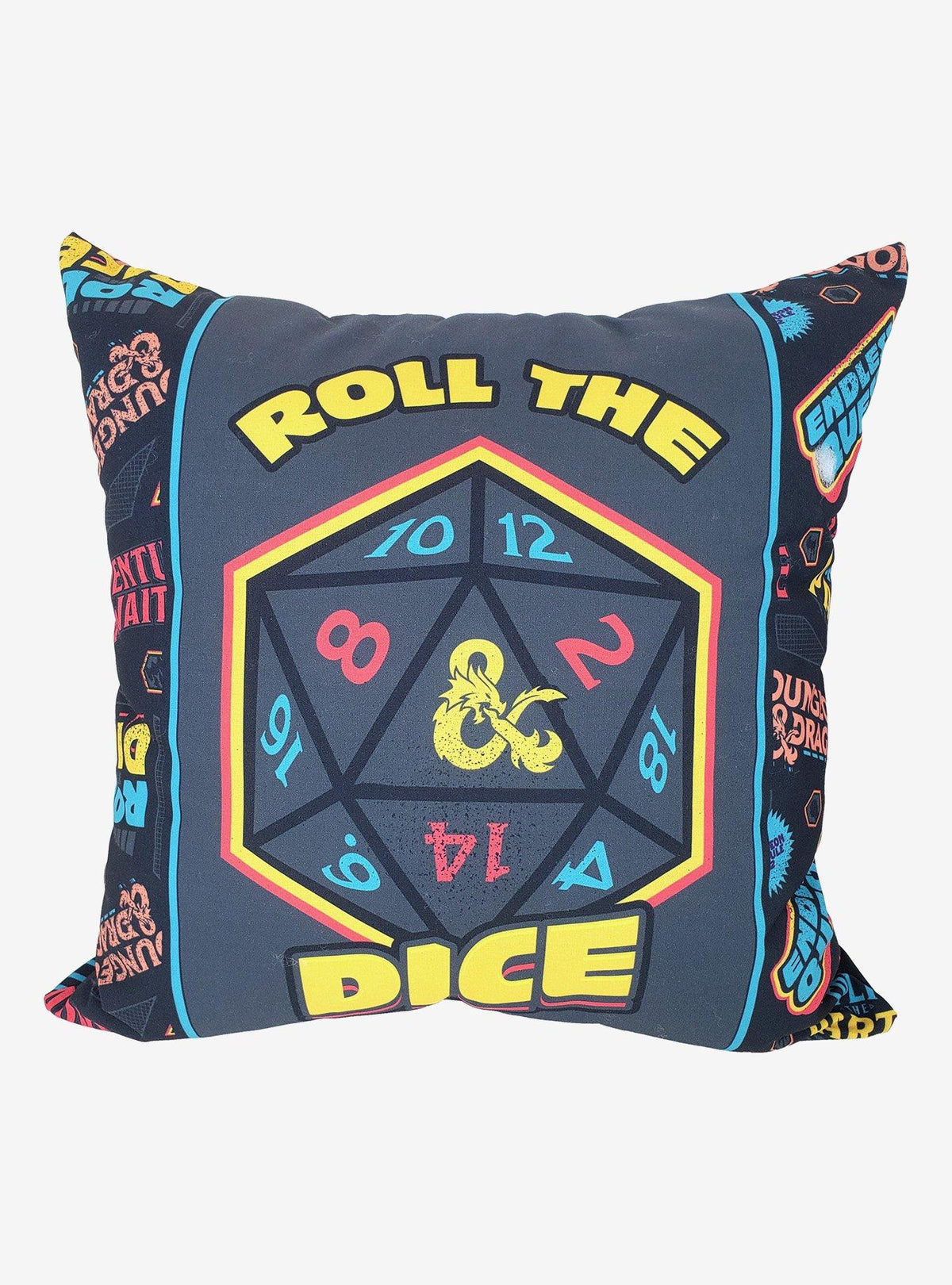 Cojín Dungeons & Dragons con diseño de dados
