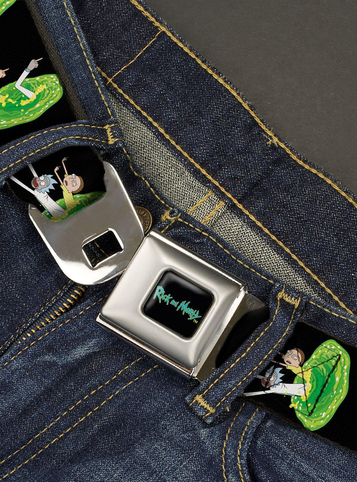 Cinturón juvenil Rick and Morty, portales y gesto obsceno