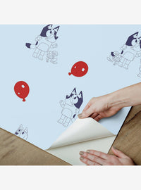 Papel mural autoadhesivo Bluey Keepy Uppy