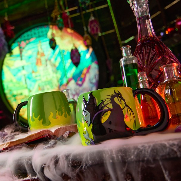 Taza esculpida Maleficent y el dragón – Sleeping Beauty