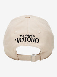 Gorra beige Mi vecino Totoro con flores de cerezo