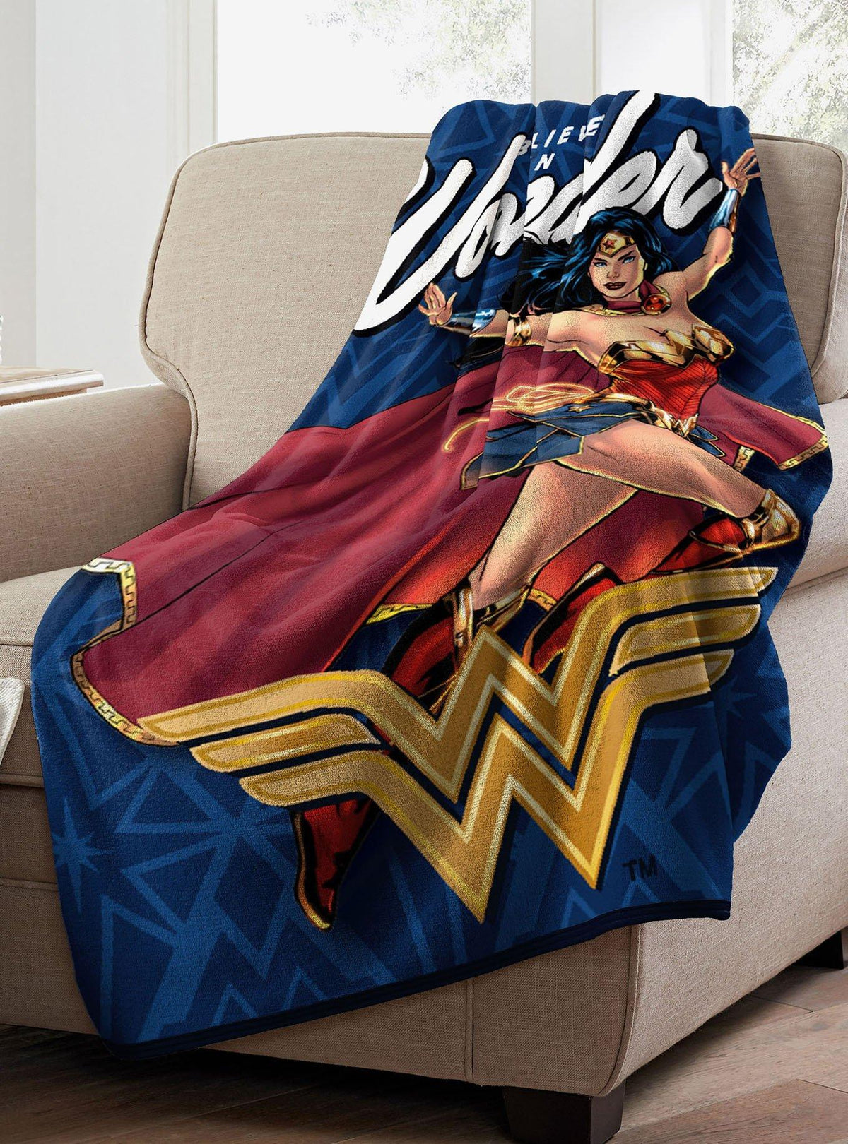 Manta Micro Raschel Wonder Woman: Cree en la maravilla