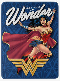 Manta Micro Raschel Wonder Woman: Cree en la maravilla