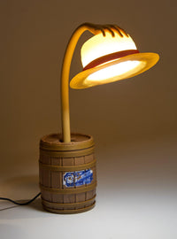 Lámpara articulada de One Piece con sombrero de Luffy
