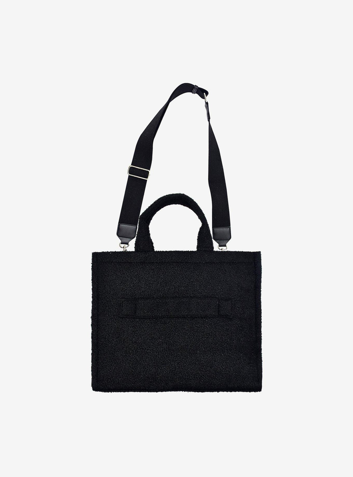 Bolso tote sherpa negro de Snoopy con correa para maleta