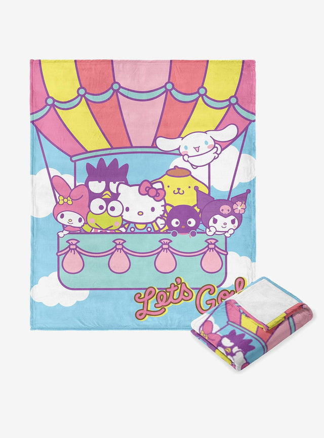 Manta Hello Kitty Flying Together