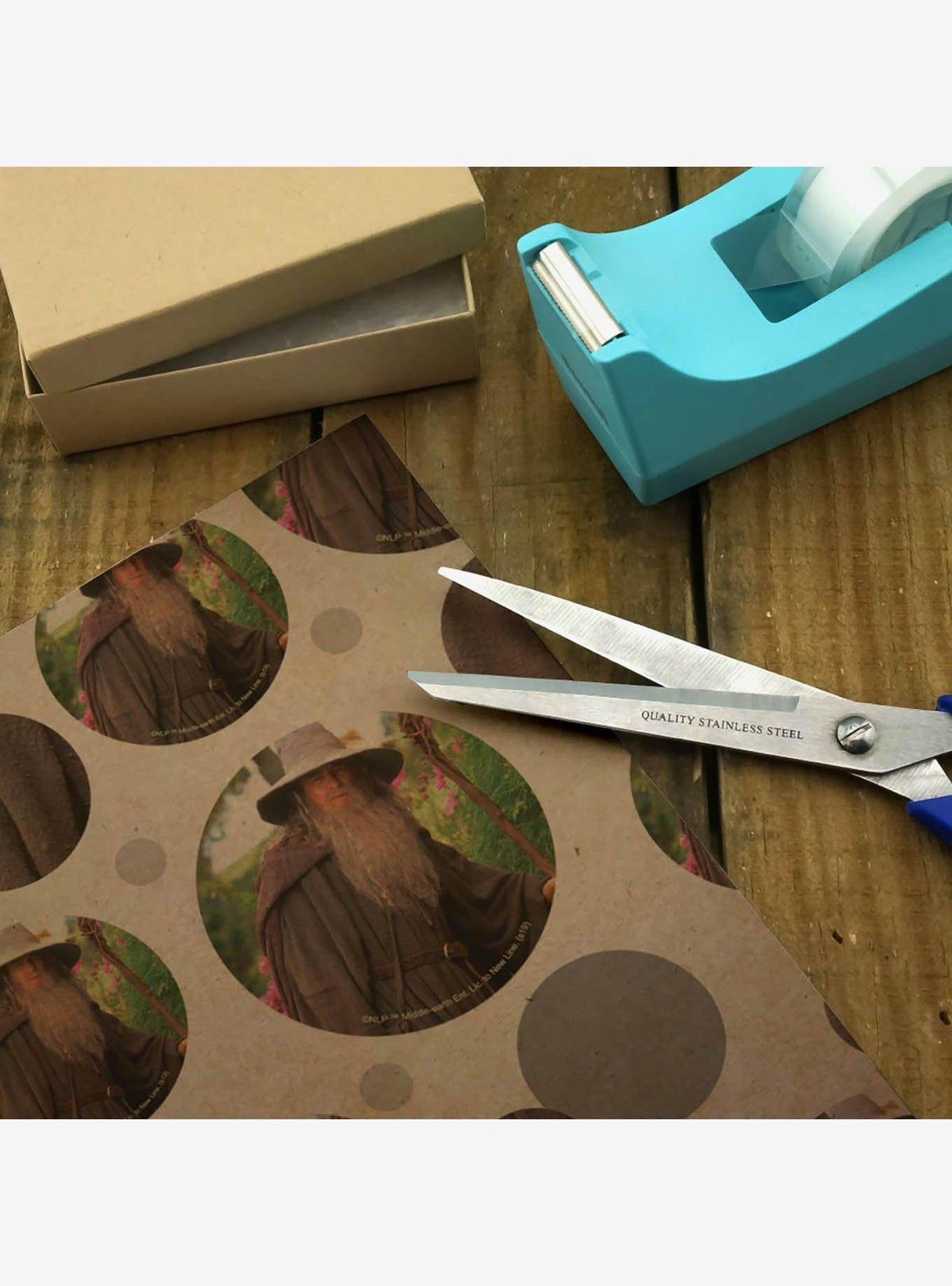 Papel kraft de regalo de Gandalf the Grey