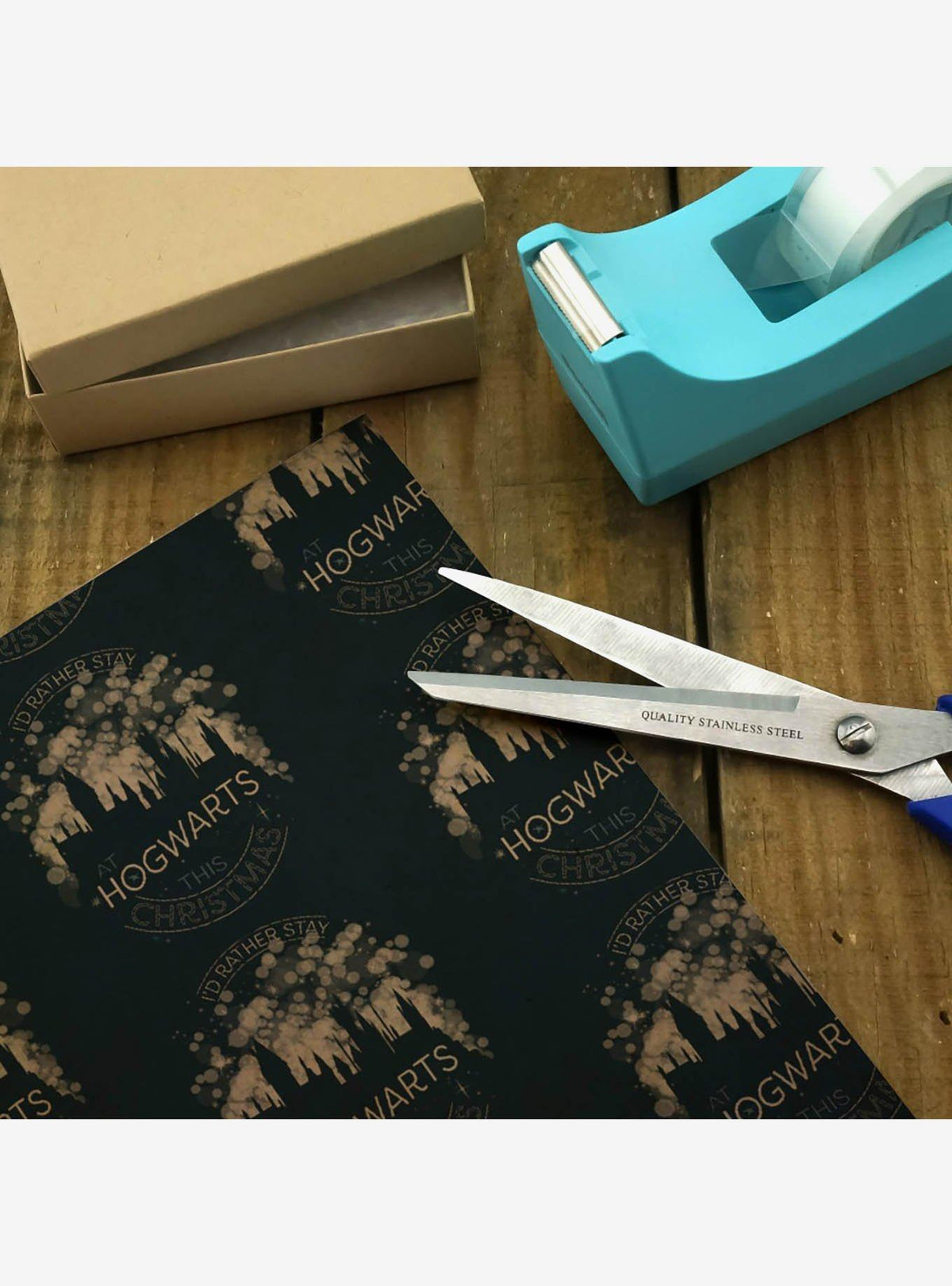 Papel de regalo kraft Harry Potter: Hogwarts en Navidad