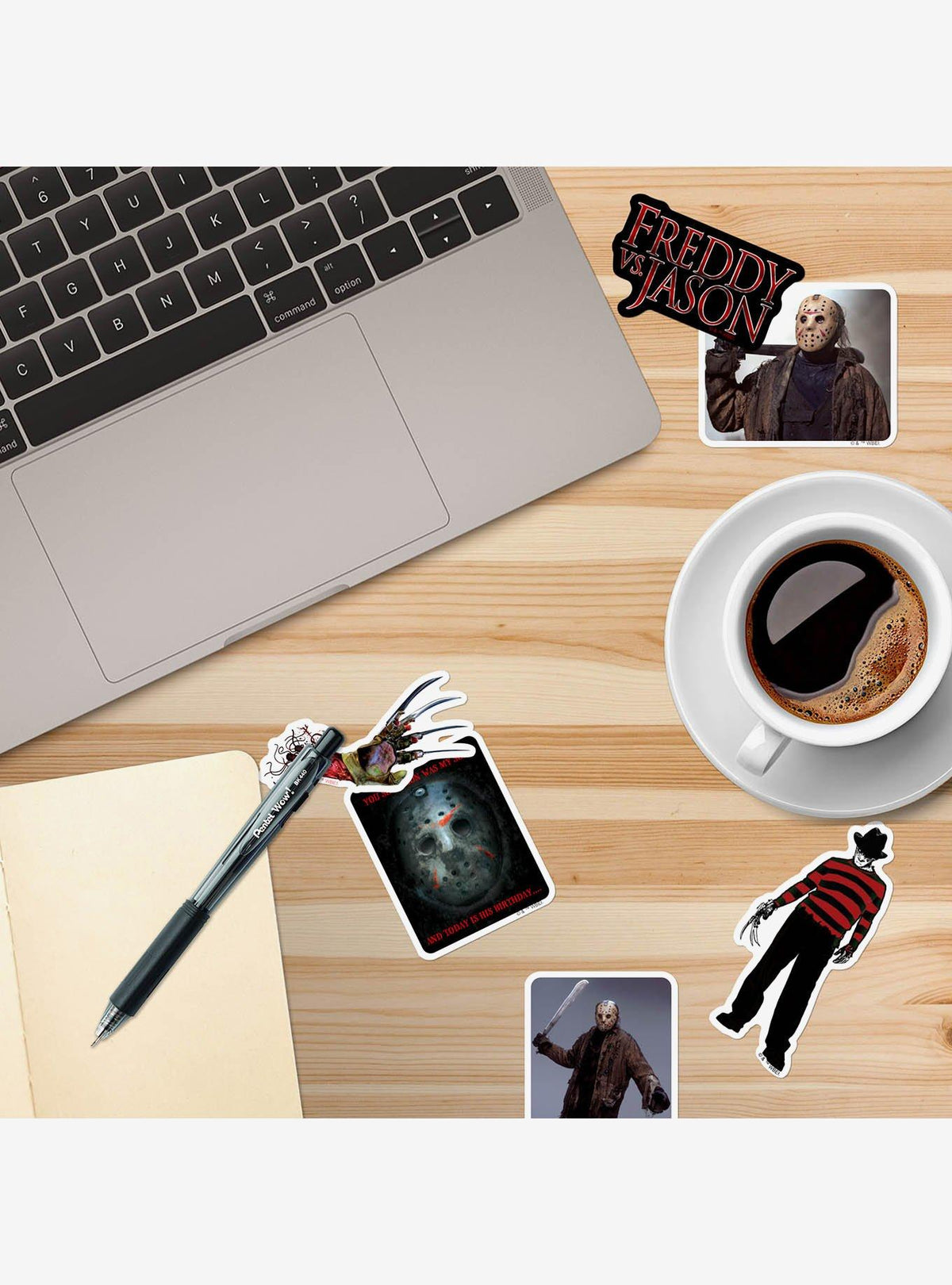 Pack de 100 stickers de Freddy vs. Jason