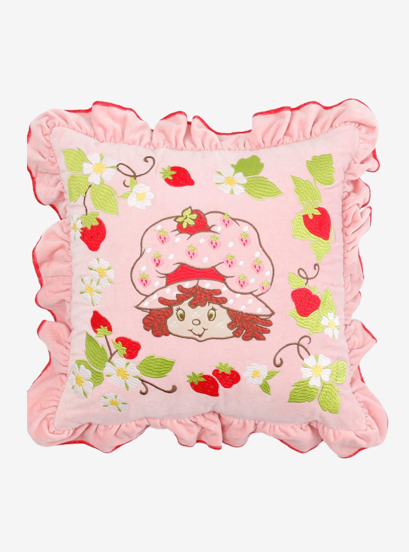 Cojín de terciopelo bordado de Strawberry Shortcake