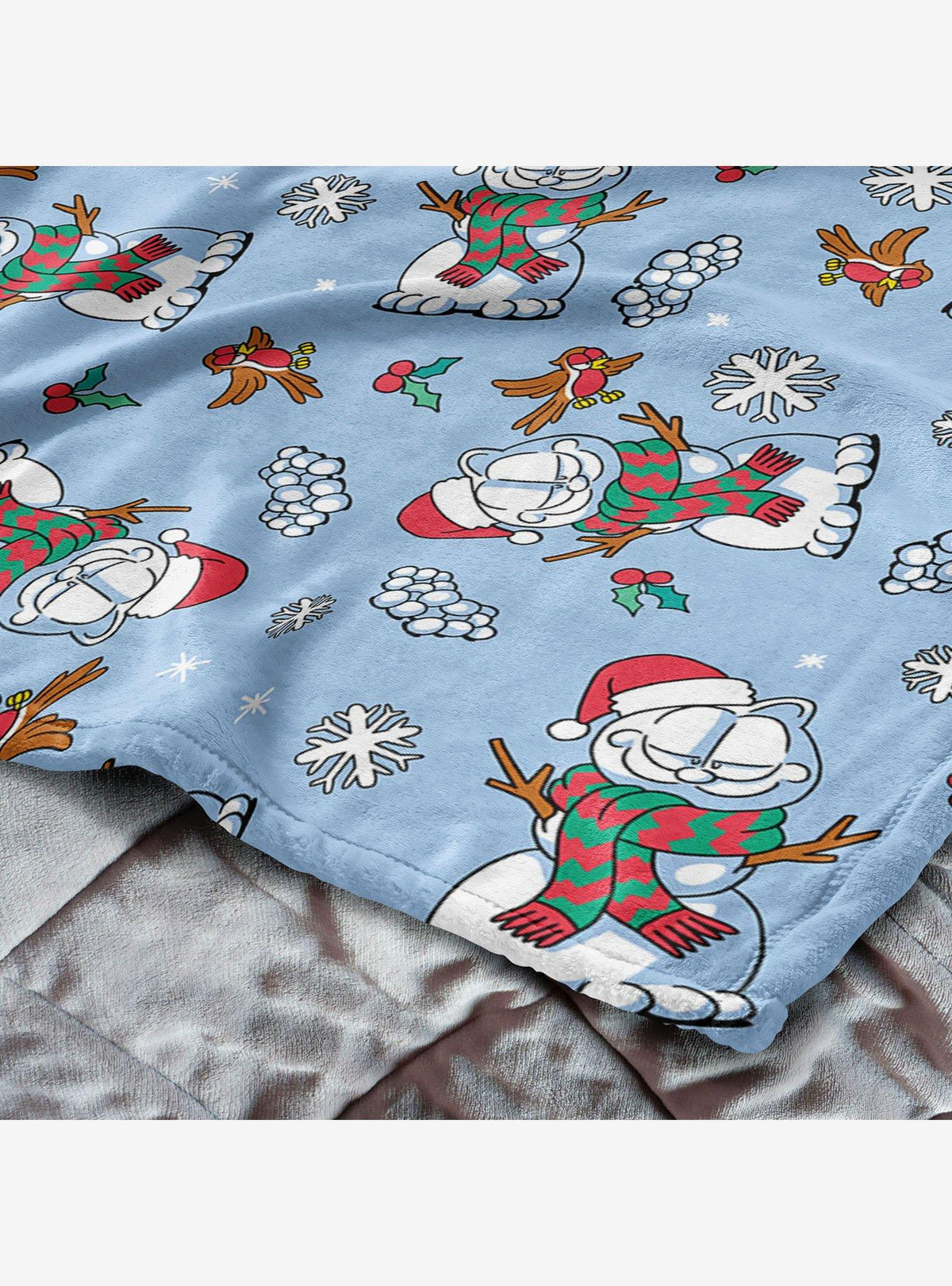 Manta Garfield como muñeco de nieve