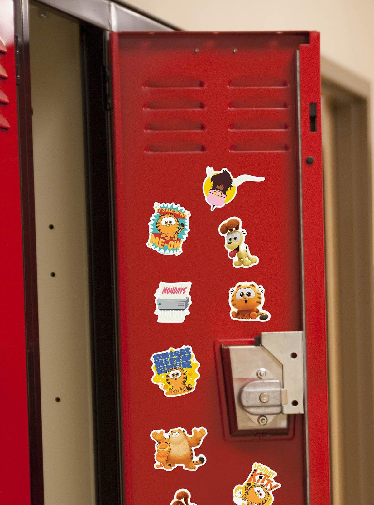Pack de 100 stickers variados de Garfield