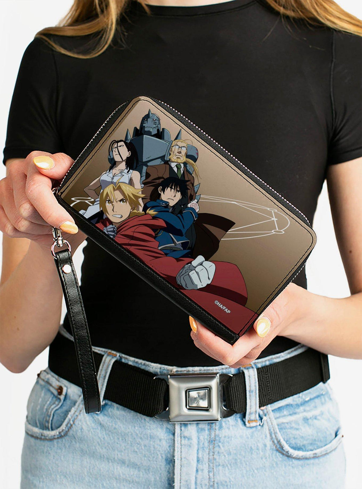 Fullmetal Alchemist: Brotherhood: billetera beige con 5 personajes