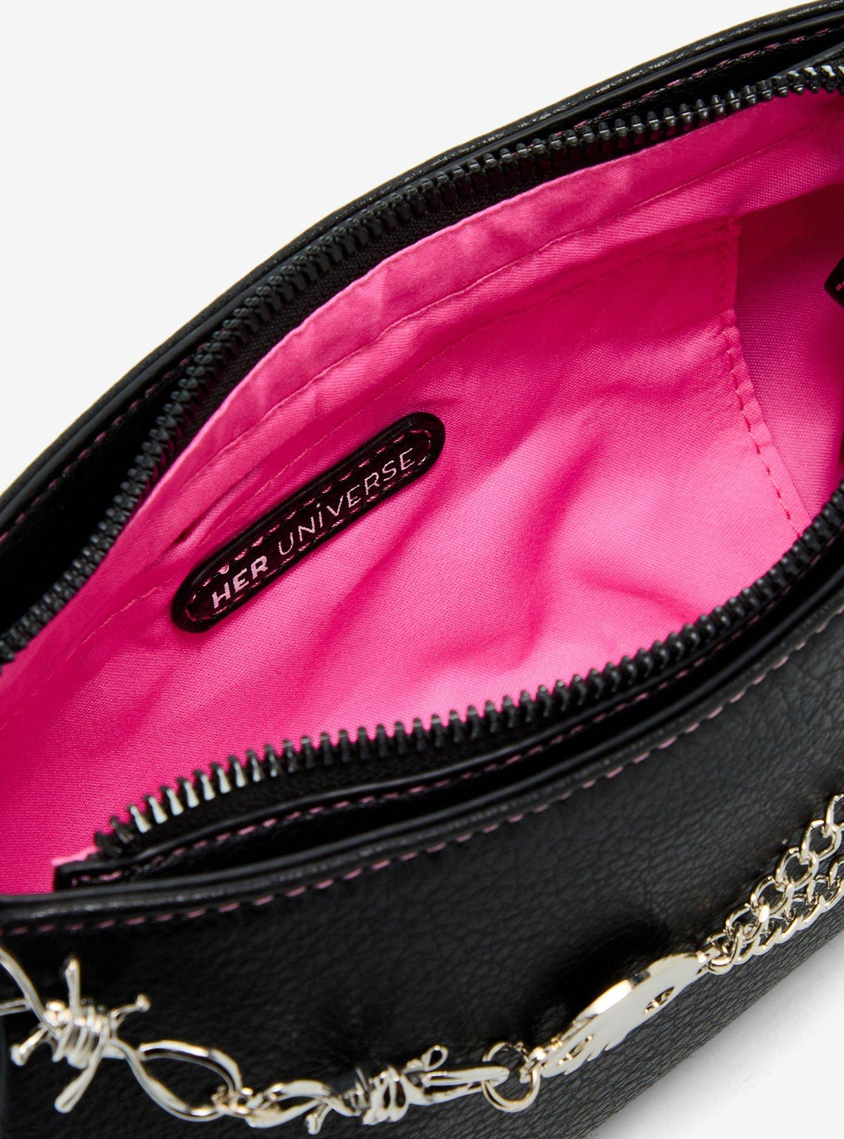 Cartera de hombro Kuromi con cadenas y calaveras