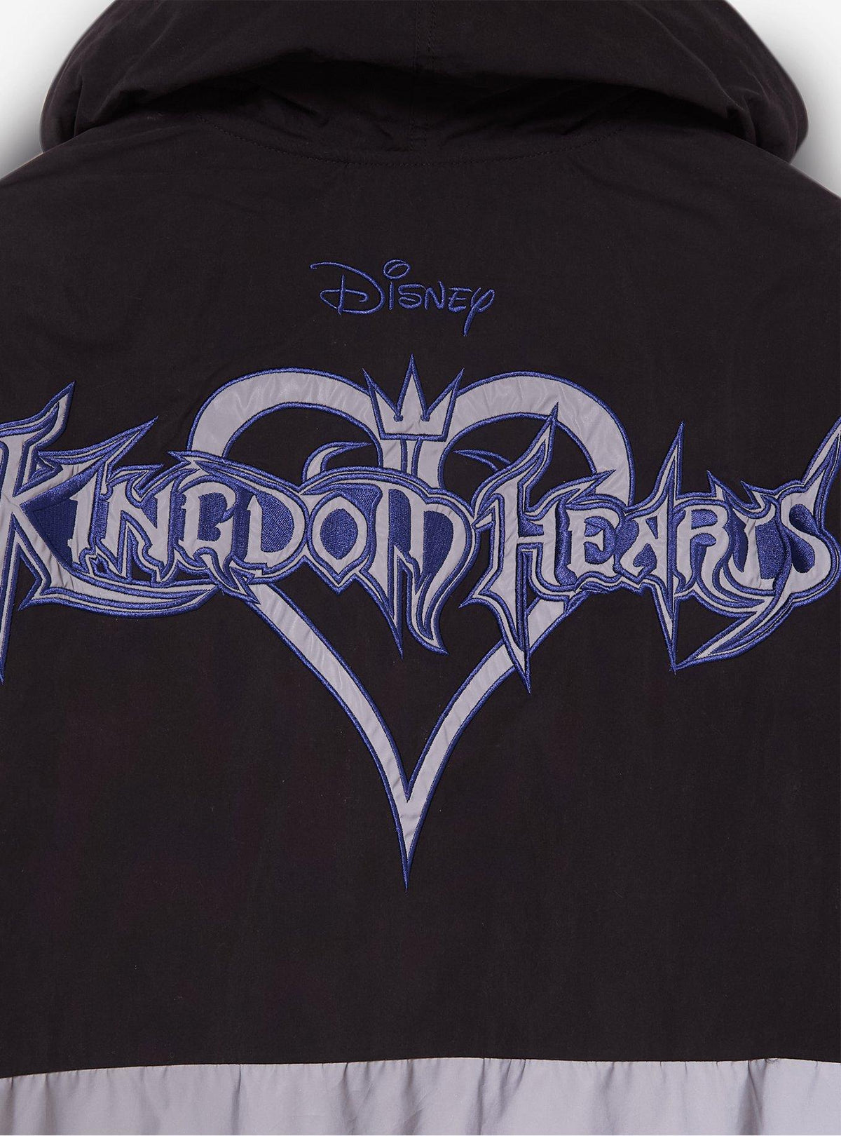 Cortaviento con logo Kingdom Hearts