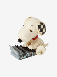 Mini figura de Snoopy escribiendo a máquina - Jim Shore