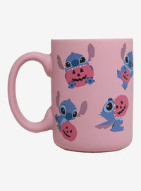 Taza rosada de Stitch con calabazas de Halloween