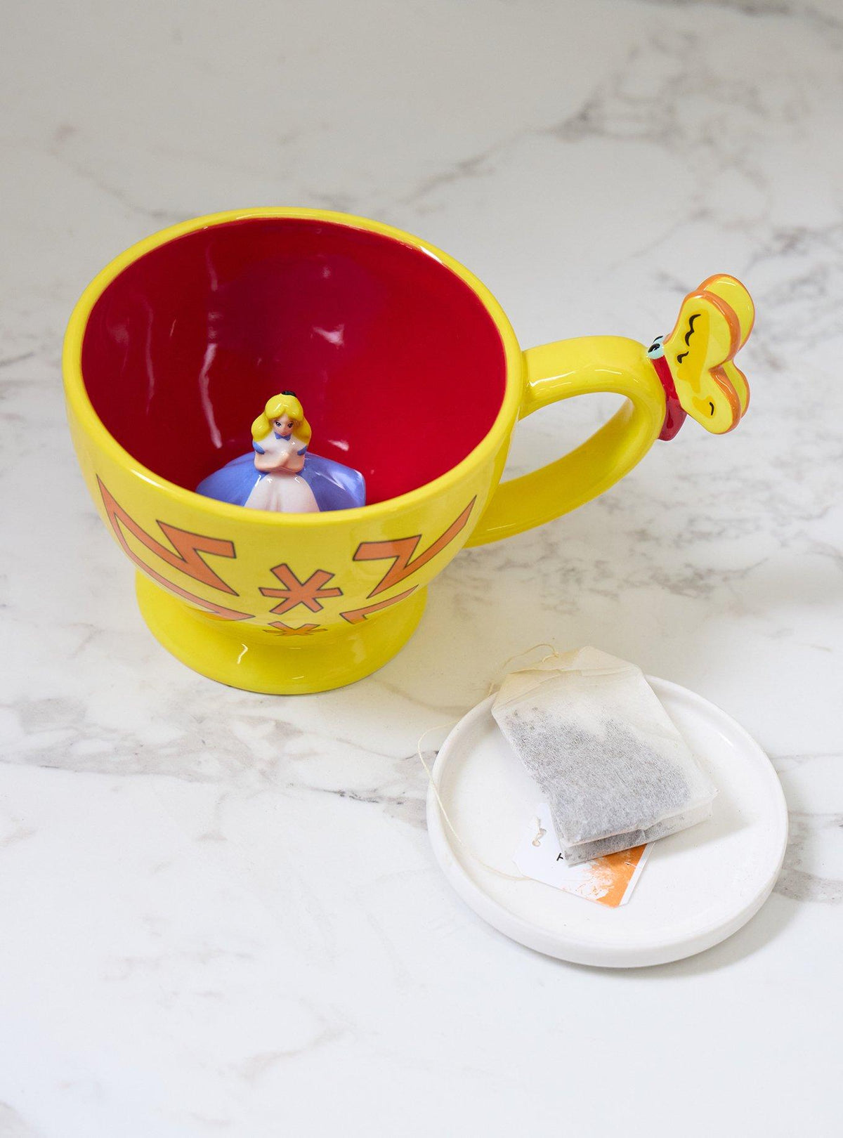 Taza Disney Alicia en el País de las Maravillas con Alice